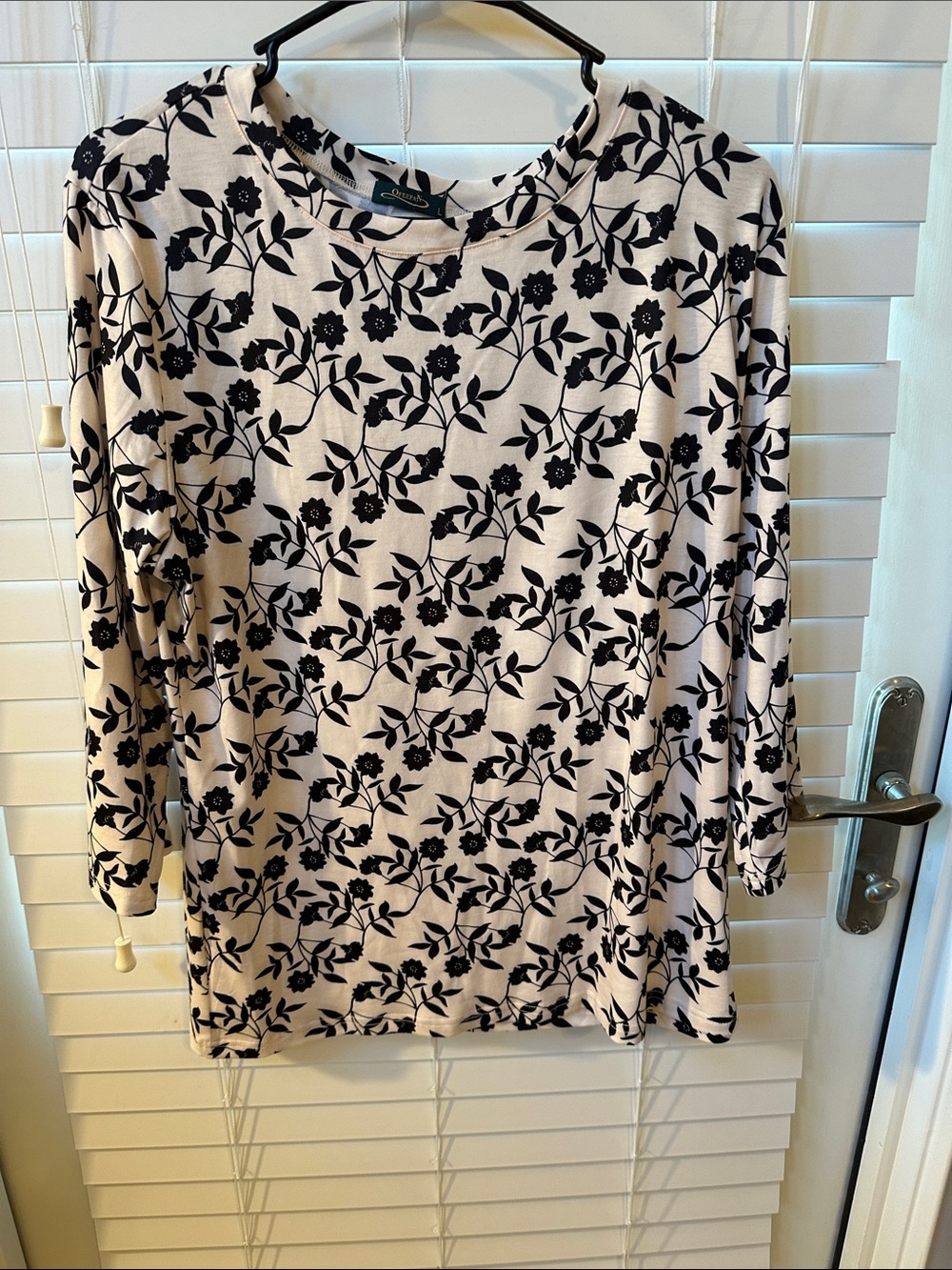 Studio Works Cream Long-Sleeve Floral Print Tee